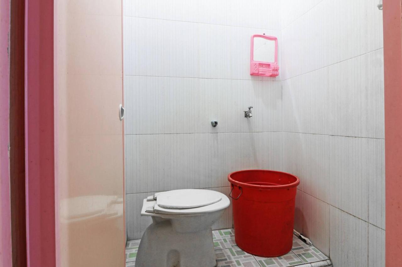 Wisma Cempaka 2 Syariah Hotel Parit  Екстериор снимка