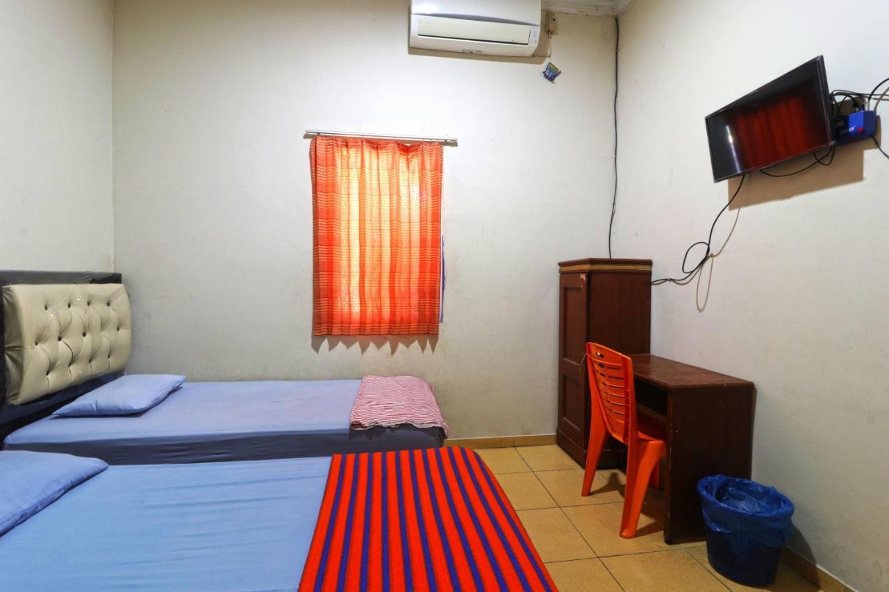 Wisma Cempaka 2 Syariah Hotel Parit  Екстериор снимка