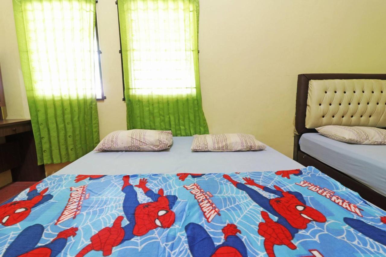 Wisma Cempaka 2 Syariah Hotel Parit  Екстериор снимка